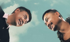 Xem phim Người Một Nhà